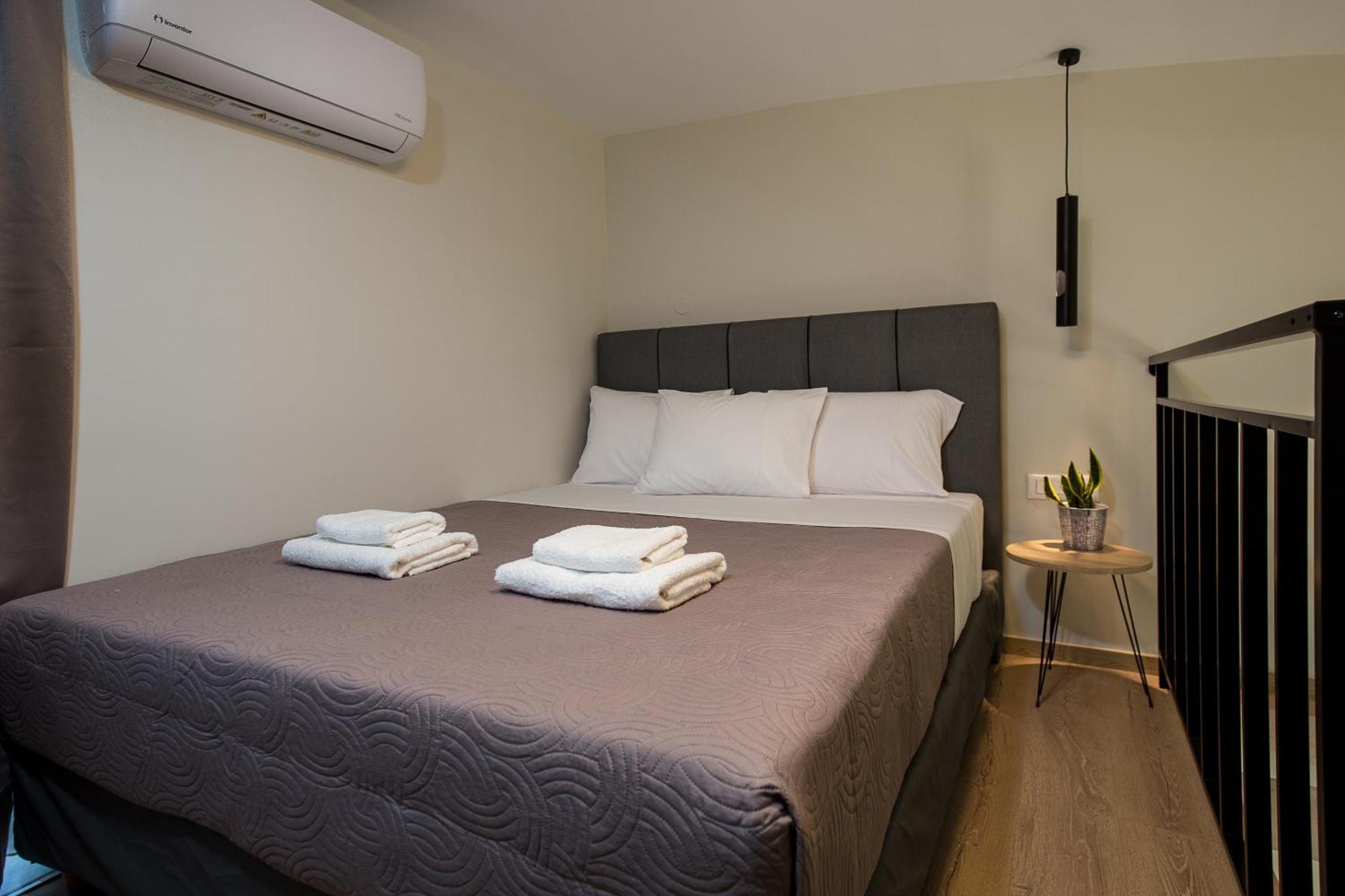 Cove Elafonisi Apartments Agios Pandeleimon  Exteriör bild