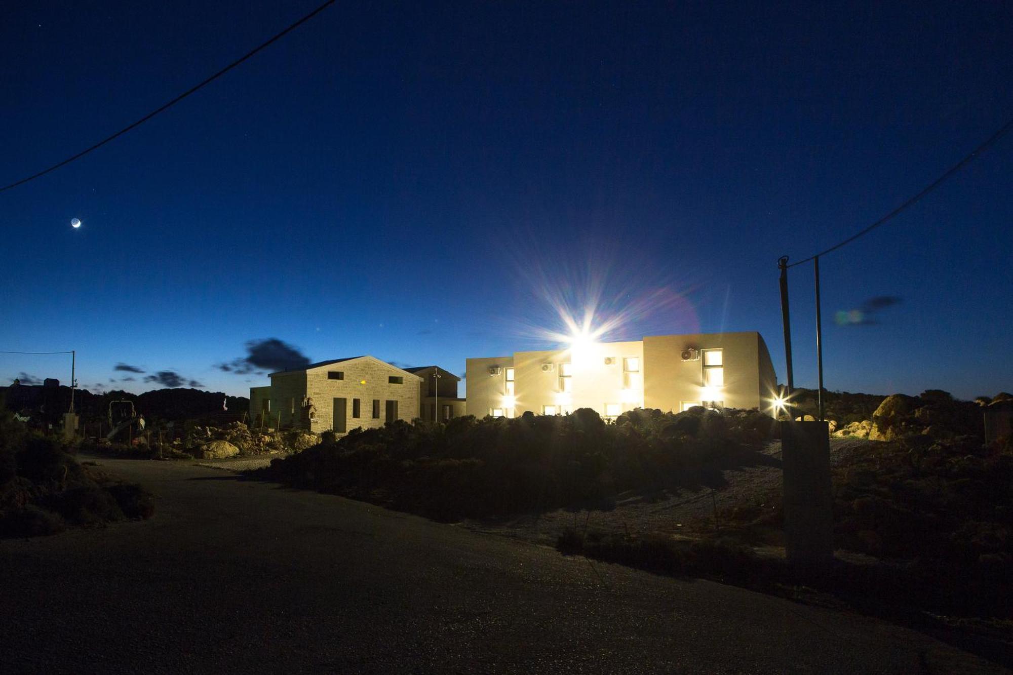 Cove Elafonisi Apartments Agios Pandeleimon  Exteriör bild